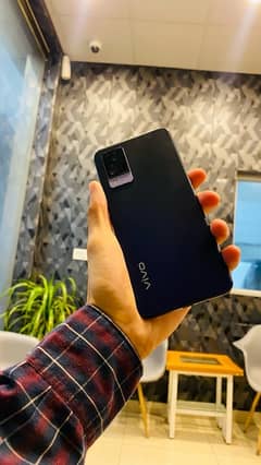 vivo v21