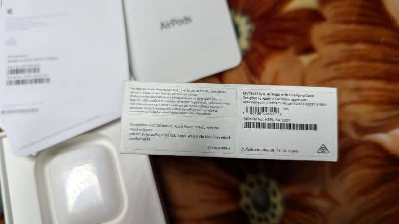 Apple original Airpod 2nd generation 7