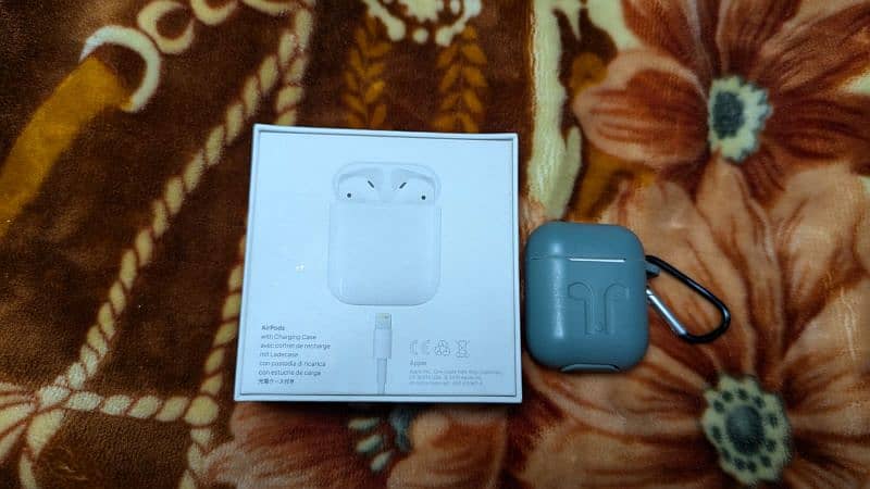 Apple original Airpod 2nd generation 10