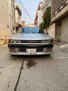 Mitsubishi Lancer 1990 0