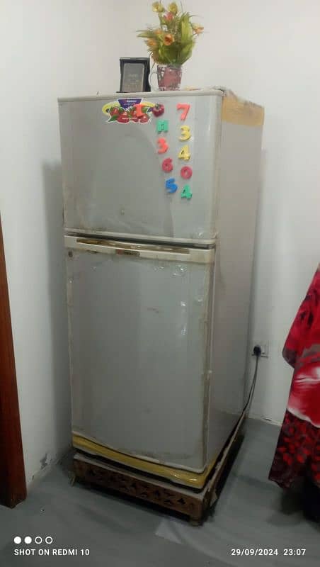 Dawlance fridge pesh e khidmat hai aap tamam bhaio k liyay 0