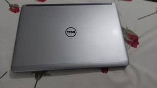 Dell latitude 7440.     Good Condition.    Upgraded.    (0332-0037723) 0