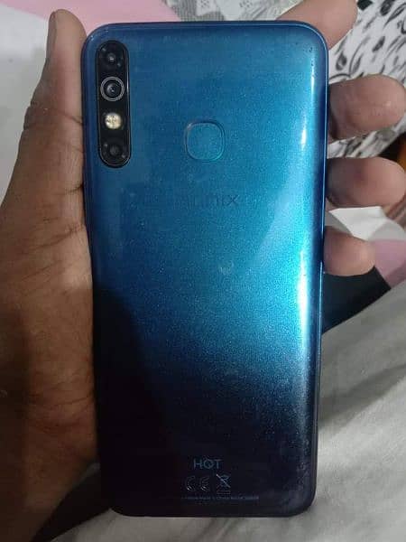 Infinix hot 8 4gb/64gb 5000amh battery all ok /03433877605watsapp 1