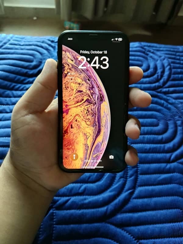 iPhone XR black 1