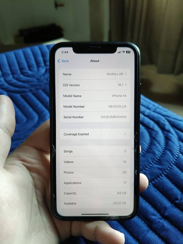 iPhone XR black 7