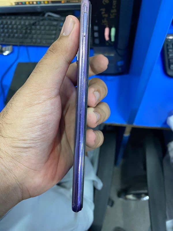 Vivo V20 all ok hai with Box and Original Charger 5