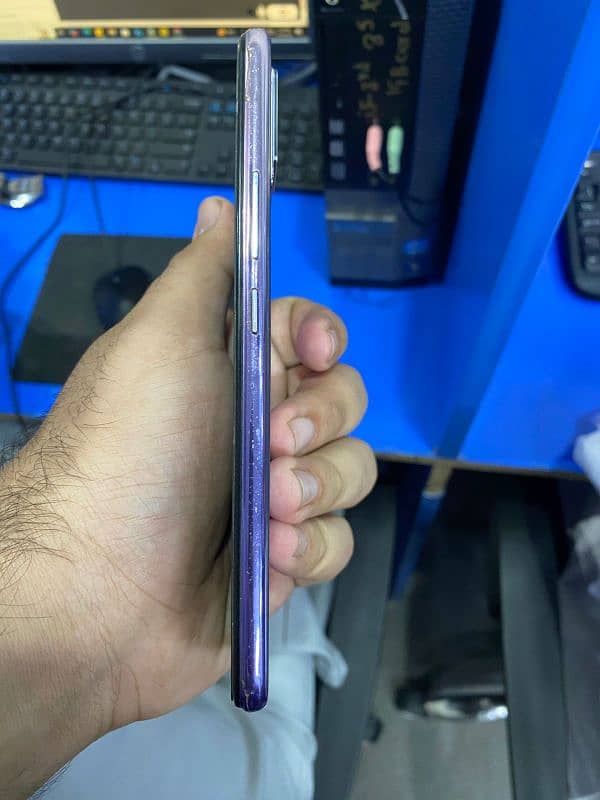 Vivo V20 all ok hai with Box and Original Charger 6