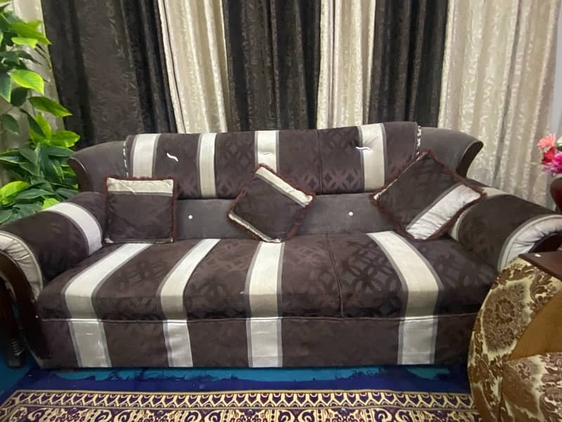 2 sofa set in good condition 2