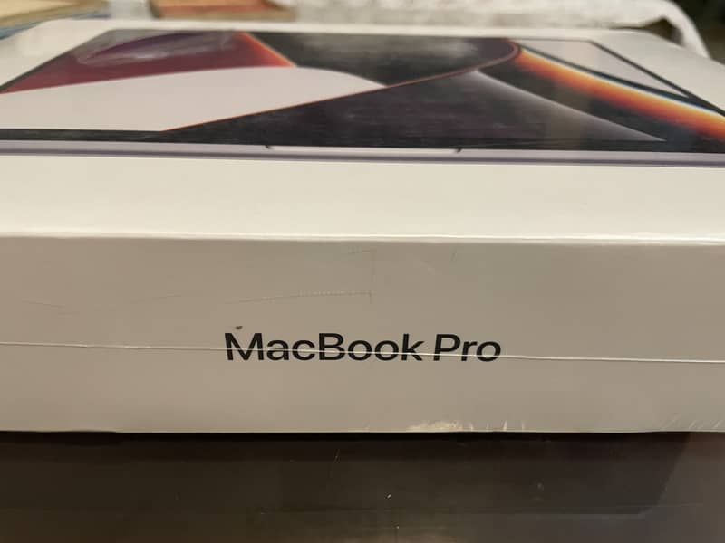 *BRAND NEW* MacBook Pro M1Pro 14inch with 16GB/512GB 2