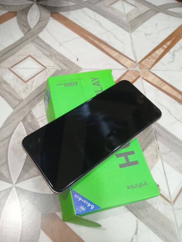 Infinix hot 11 play  for sale with box 0