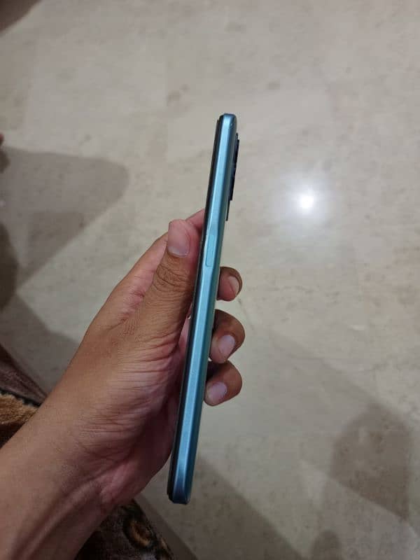 Realme Narzo 50 with box and accessories 7