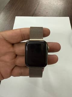 Apple Watch stainless Steel Serier 6 Gold Millenese Loop