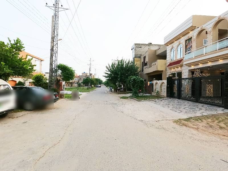 8 Marla Brand New Spanish House Corner + 50 Feet Road Lda Approved For Sale 4