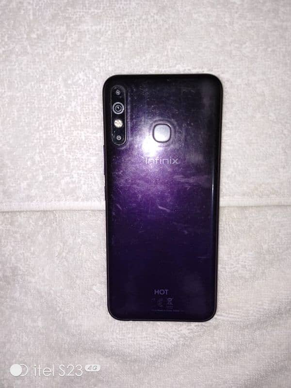 INFINIX HOT 8 FOR SALE 4