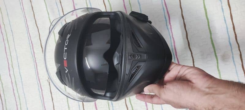 helmet with Bluetooth 1