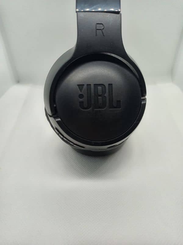 UBL headphones 3