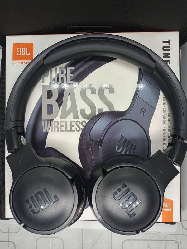 UBL headphones 6