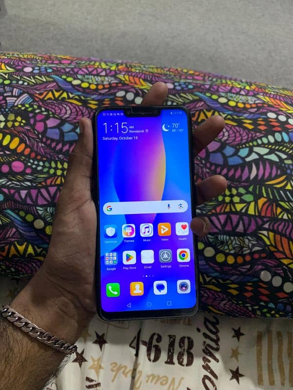 Huawei Nova 3i 1