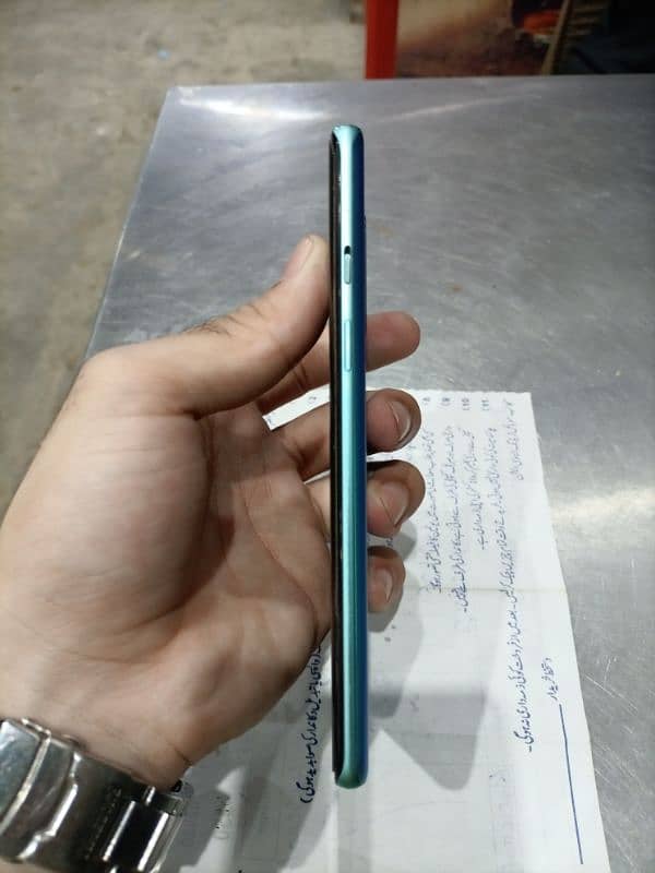 One Plus 8 12/256 Good Condition 2