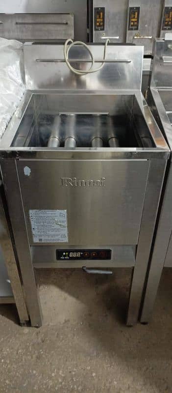 Rennai Deep fryer imported used Korean 24 litre 2 baskets 1