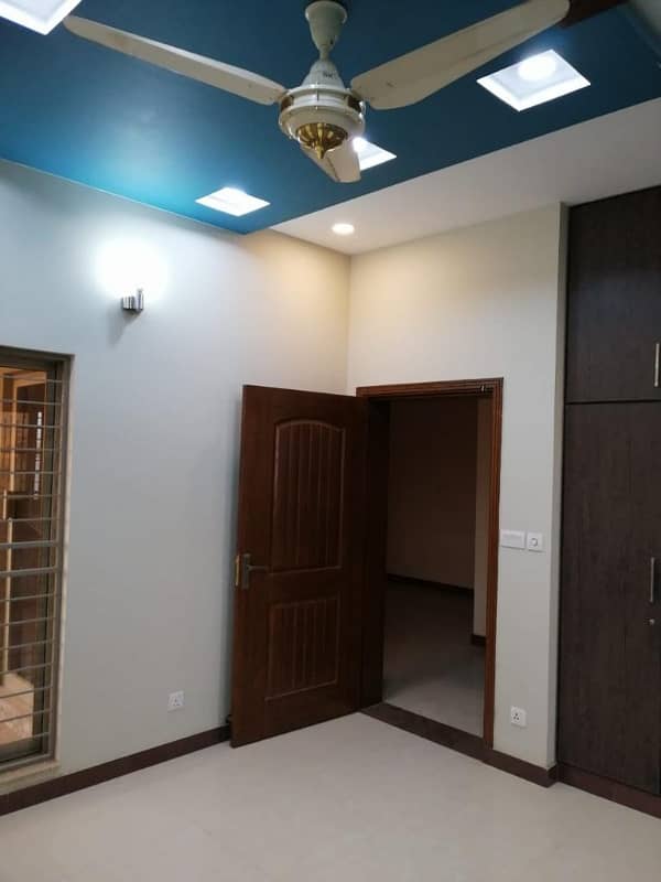 10 MARLA HOUSE FOR RENT IN PARAGON CITY LAHORE 0