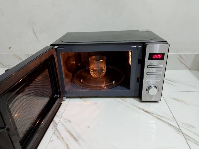 Westpoint 2 in 1 microwave oven  grill microwave 1