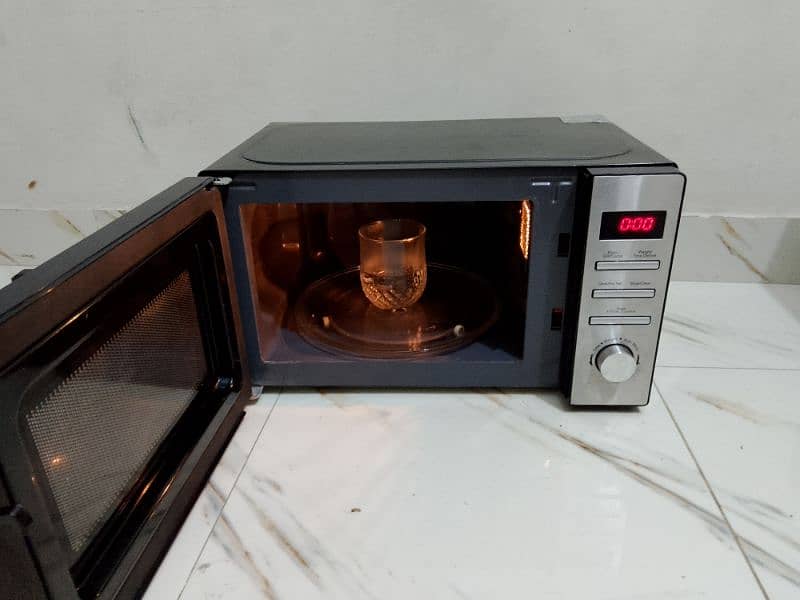 Westpoint 2 in 1 microwave oven  grill microwave 3