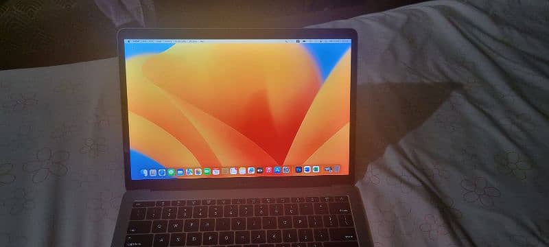 Macbook pro 2017 13" 2