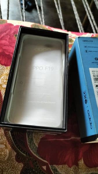 Oppo f19 6