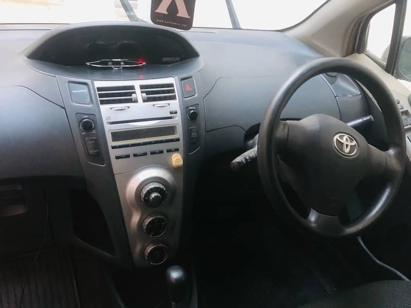 Toyota Vitz 2005 17