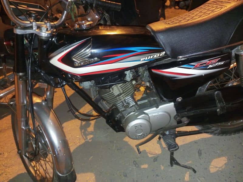 Honda 125 Karachi number 3