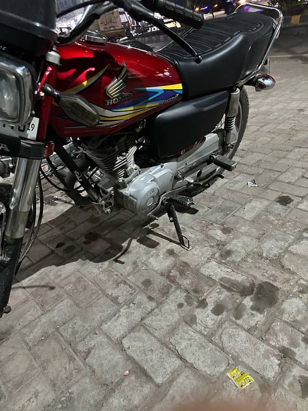 125 bike good condition no any falt 2