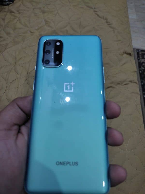 One Plus 8t 12/256 1