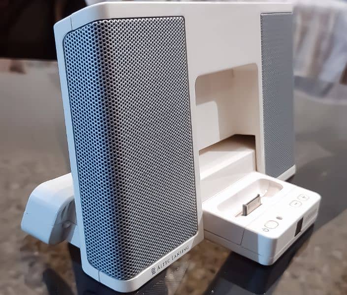 Altec Lansing Speaker 2