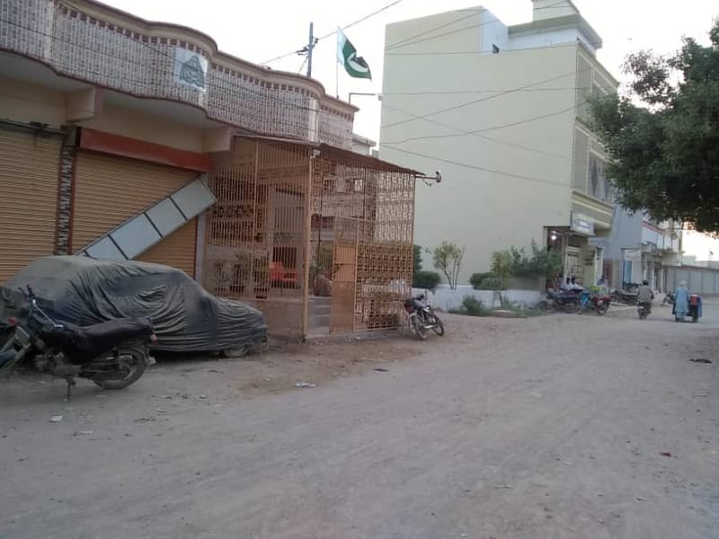 Good Location Plot 120 SY for Sale in Burhani Garden 8