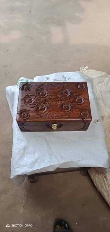 Carving to Jewelery Box 9