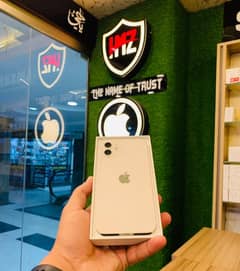 Iphone 12 with original box Factory Unlocked 0