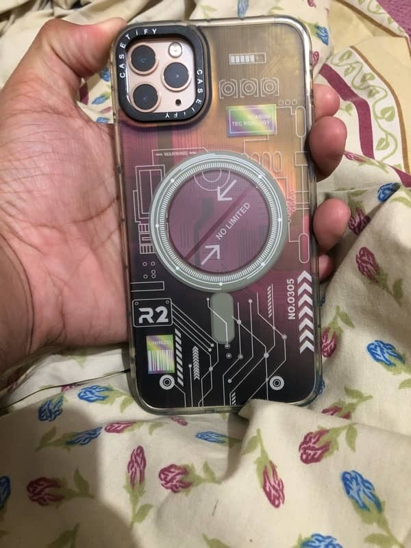 iPhone 11 Pro Max 7