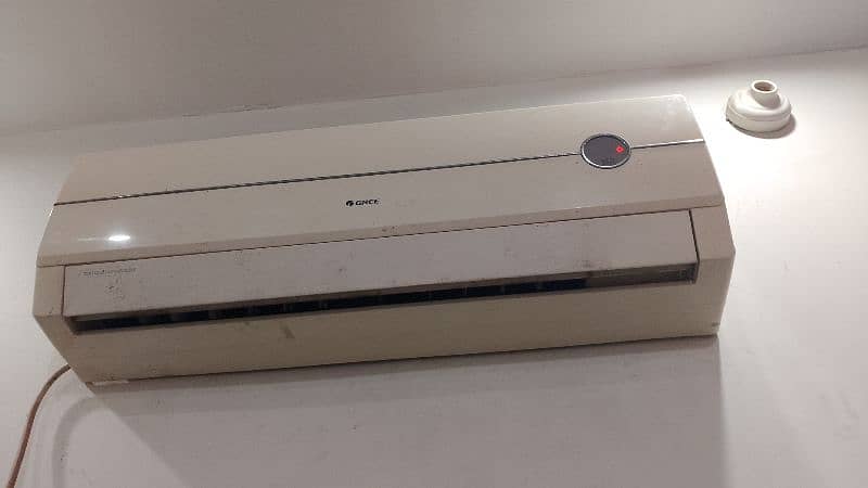 A one ac new condition All is ok urjent sale 1