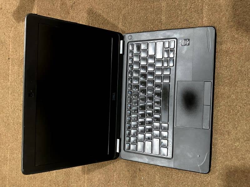 Dell latitude E7250 0