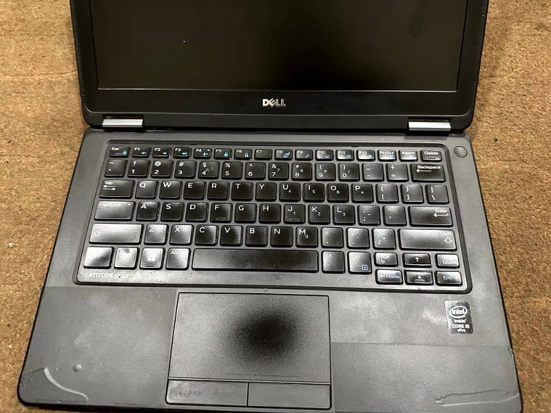 Dell latitude E7250 1