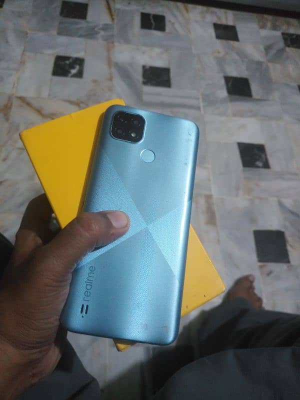 realme C21. . . 4/64gb. . . box or mobile. . 0