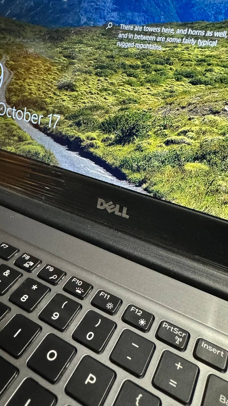 Dell Inspiron 15 5000 Series 8GB RAM 256GB SSD 1