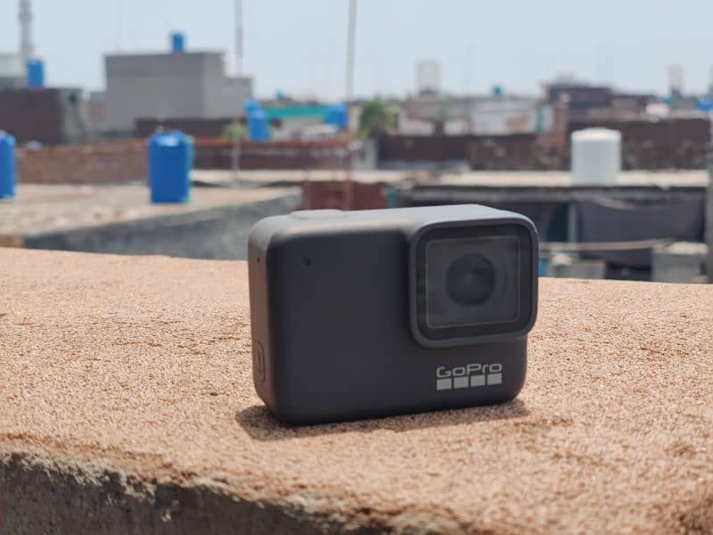 GOPRO 7 4k viloging camera argent for sale on sadaat camera lahore 2