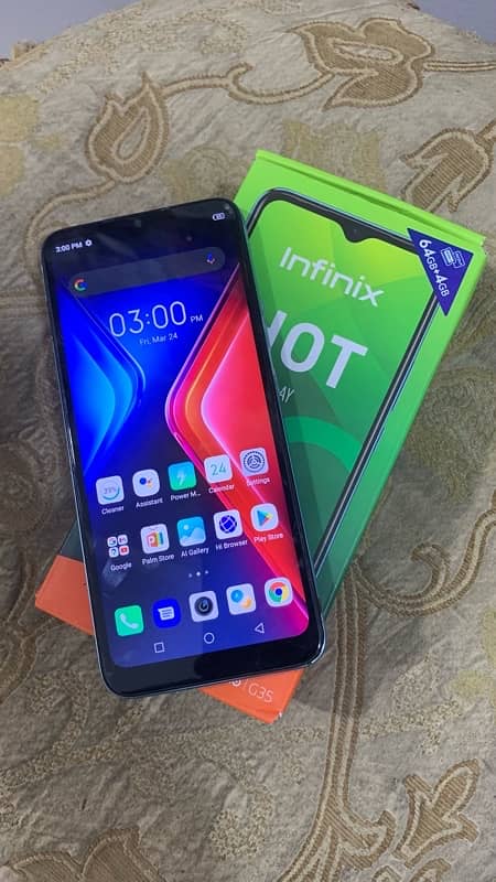 ifinix hot 10play 4/64GB with box 6000mh battery 2