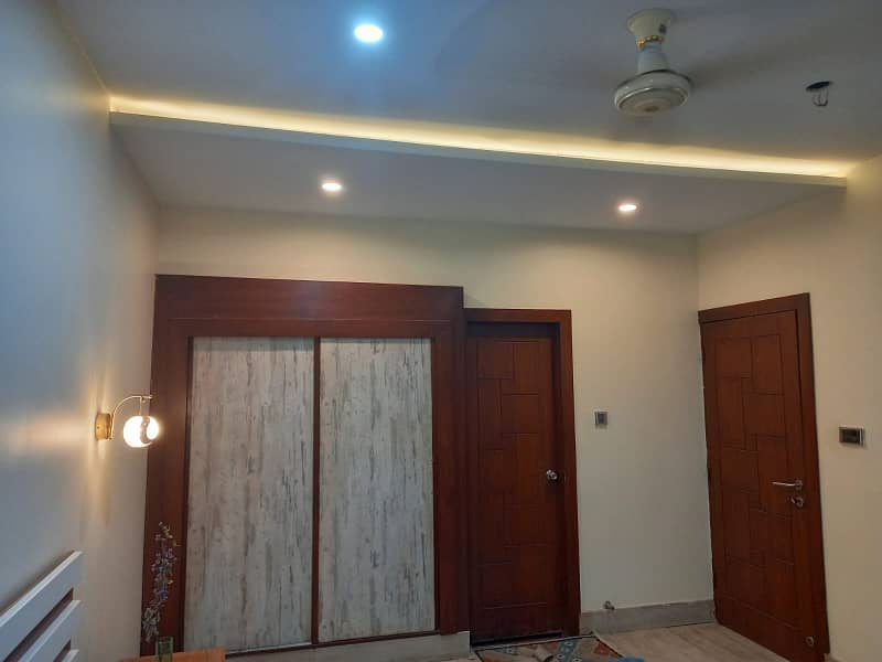 BUNGALOW FOR SALE 120 YARD GULISTAN-E-JOHAR 3