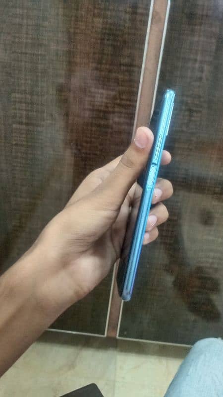 huawei y9s 6/128 gb sky blue pop up camera urgent sale 2