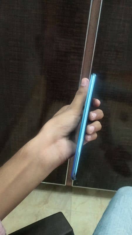 huawei y9s 6/128 gb sky blue pop up camera urgent sale 4