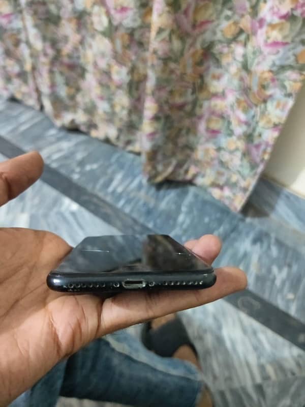 IPhone 7 128gb PTA approved 2