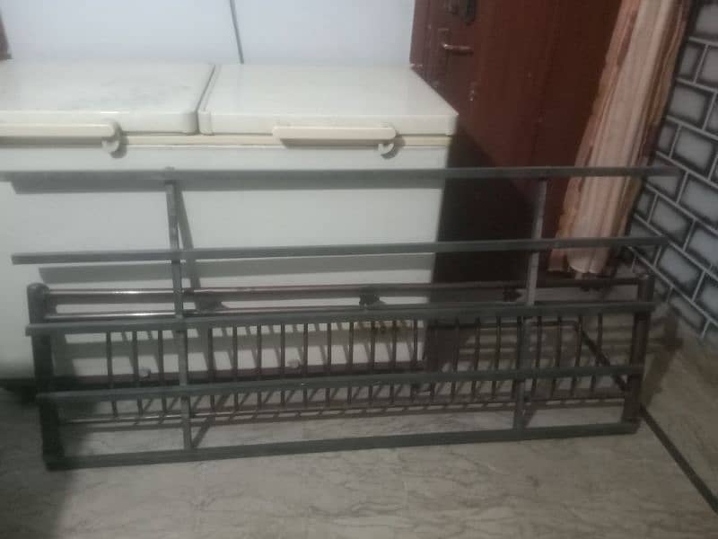 Copper Color Iron Rod Heavy Gage King Bed With Fome Mattress 5